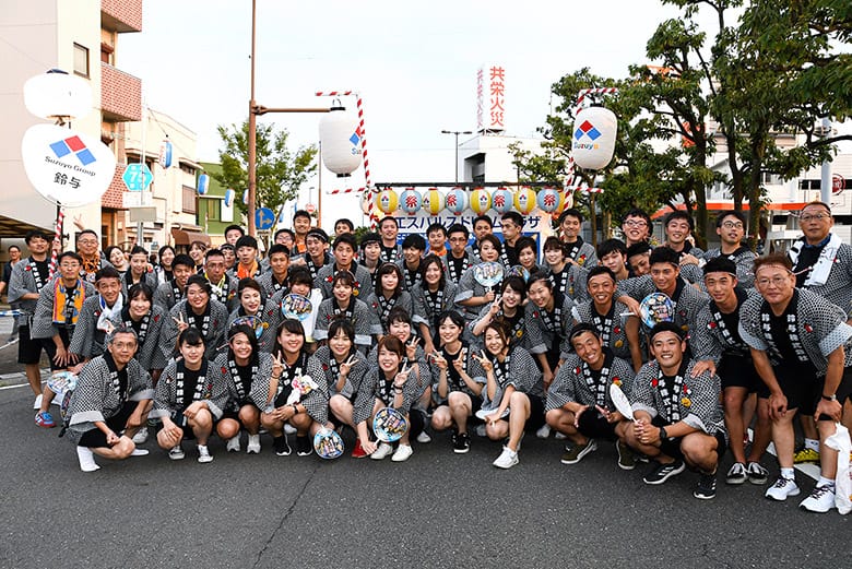 清水みなと祭りに参加した鈴与の社員たち