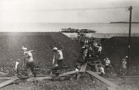 時代への対応「石炭販売業開始」の写真2